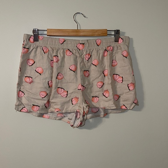 Pink peach boxers - Picture 1 of 3
